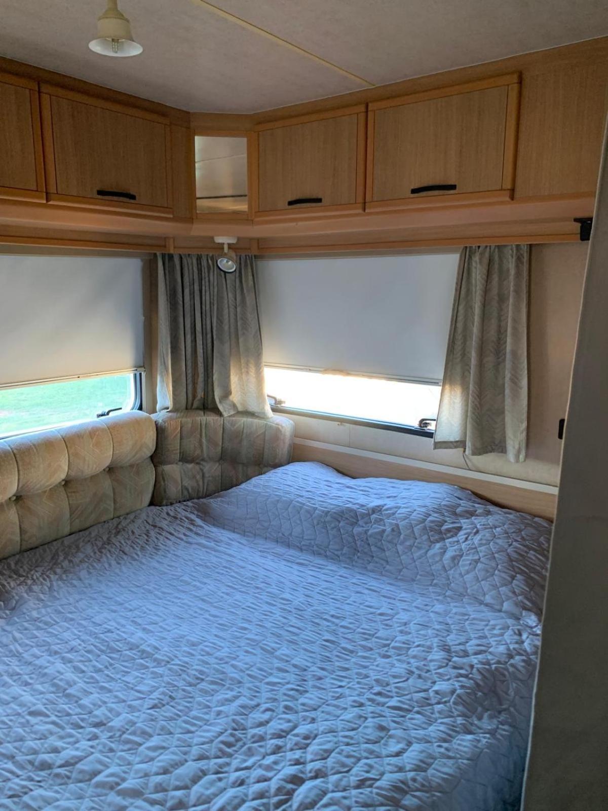 Large Camper In The Olive Grove Hotel Banjole Exterior photo